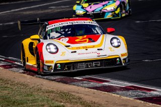 12h Bathurst 2025 -  Meguiar’s Bathurst 12 Hour - Intercontinental GT Challenge Round 1 - Foto: Gruppe C Photography; #91 Porsche 911 GT3 R (992), The Bend: Yasser Shahin, Sam Shahin, Laurin Heinrich, Morris Schuring
 | Gruppe C Photography