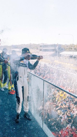 12h Bathurst 2025 -  Meguiar’s Bathurst 12 Hour - Intercontinental GT Challenge Round 1 - Foto: Gruppe C Photography; #32 BMW M4 GT3, Team WRT: Kelvin van der Linde
 | Gruppe C Photography