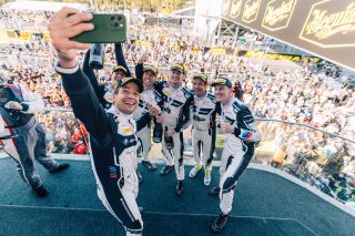 12h Bathurst 2025 -  Meguiar’s Bathurst 12 Hour - Intercontinental GT Challenge Round 1 - Foto: Gruppe C Photography; #32 BMW M4 GT3, Team WRT: Augusto Farfus, Sheldon van der Linde, Kelvin van der Linde
 | Gruppe C Photography