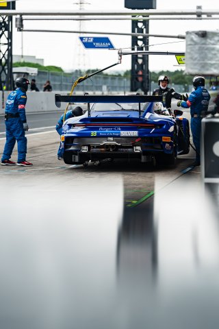 49th SUZUKA 1000km - Intercontinental GT Challenge Round 4 - Foto: Gruppe C Photography; #33 Porsche 911 GT3 R (992), Vollgas Motorsports: Phil Kim, Daan Arrow, Liang Jiatong
 | Gruppe C GmbH