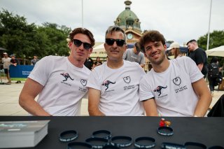 12h Bathurst 2026 -  Meguiar&rsquo;s Bathurst 12 Hour - Intercontinental GT Challenge Round 1 - Foto: Gruppe C Photography; #27 Mercedes-AMG GT3 EVO, Heart of Racing by SPS: Ian James, Eduardo Alcide Barrichello, Roman De Angelis
 | Gruppe C Photography
