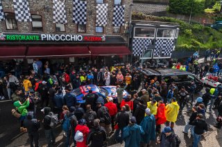 Max Verstappen, Lucas Auer, Jules Gounon, Daniel Juncadella, Mercedes-AMG Team Verstappen Racing, nurburgring, ristorante pinocchio, adenau, cloudy, portrait, mercedes-amg gt3, red bull, crowd, team crew, wide angle, aerial, excitement, focus
 | Gruppe C Photography