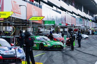 77 Mercedes-AMG GT3 EVO, Mercedes-AMG Team Craft-Bamboo Racing: Luca Stolz, Maxime Martin, Kakunoshin Ohta
 | Gruppe C GmbH