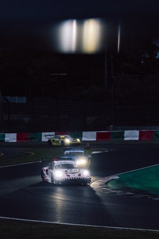 08 Porsche 911 GT3 R (992) EVO, AO by Absolute Racing: Alessio Picariello, Laurin Heinrich, Julien Andlauer
 | Gruppe C GmbH