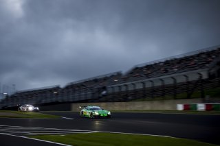 77 Mercedes-AMG GT3 EVO, Mercedes-AMG Team Craft-Bamboo Racing: Luca Stolz, Maxime Martin, Kakunoshin Ohta
 | Gruppe C GmbH