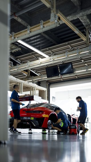 28 Mercedes-AMG GT3 EVO, Craft-Bamboo Racing: Kevin Tse, Daisuke Yamawaki, Jo&atilde;o Paulo De Oliveira
 | Gruppe C GmbH