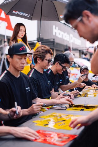 80 Ferrari 296 GT3 EVO, LM Corsa: Naoki Hattori, Ryo Ogawa, Hiroki Yoshimoto             | Gruppe C GmbH